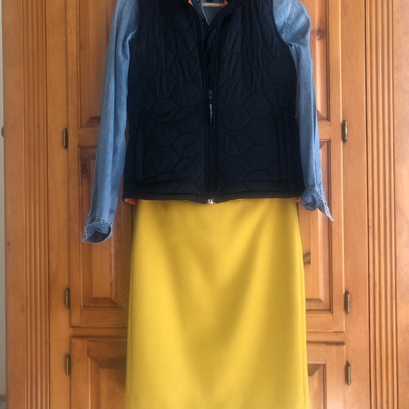 J Crew No 2 wool  pencil skirt. Excellent condition worn twice Wardrobe staple - Picture 3 of 13